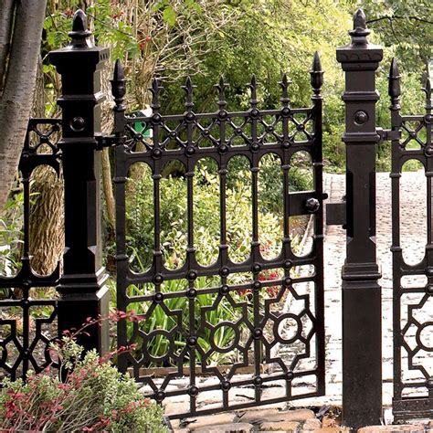 13+ Supreme Bamboo Fencing Art Ideas | Cast iron fence, Cast iron gates ...