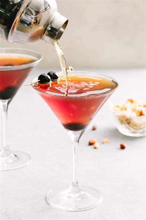 Recipe: The Ultimate Dessert Manhattan | Recipe | Manhattan recipe ...