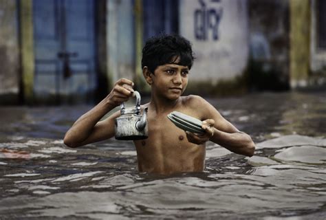 Steve McCurry’s monsoon photos from India & beyond – Devastatingly real