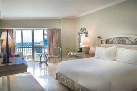 Sandos Cancun Deluxe Room | Sandos