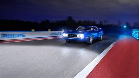 LED Headlight Bulbs, Car Headlights | Philips