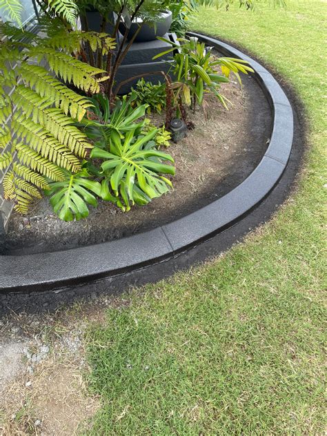 The best kerbs garden edging ideas photo gallery Sunshine Coast # Gympie