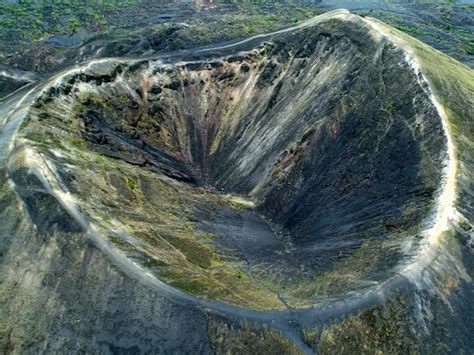 Paricutin, The Volcano That Grew Out Of A Cornfield | Amusing Planet