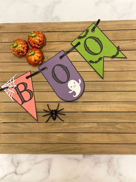 DIY Halloween BOO Banner