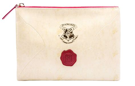 Harry Potter: Hogwarts Acceptance Letter Accessory Pouch - Book Summary ...