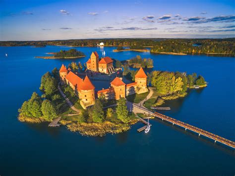 Castillo de Trakai combina belleza y historia para el deleite de los ...