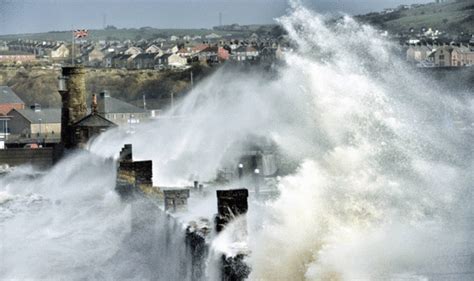 Britain is swamped as killer storm triggers massive tidal surges | UK ...