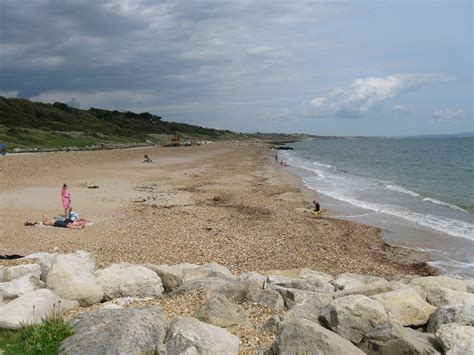 Christchurch Highcliffe Castle Beach - Photo "Highcliffe: Highcliffe ...