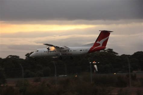 Bendigo Airport Qantas flights to Sydney take off for first time ...