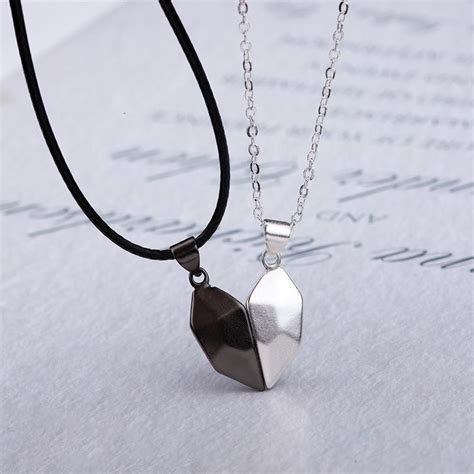 Main Features 【Design】The Simple and Stylish Couples Necklace, The Two ...