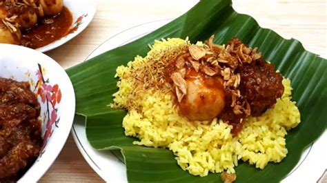 tunjuk.id - 6 Makanan Khas Banjarmasin, Ada Soto Banjar hingga Nasi ...