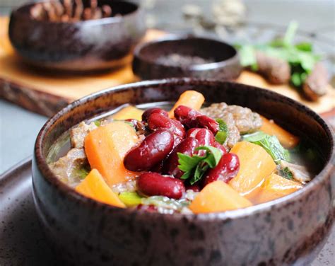 Sup Brenebon: Soup with Beef & Kidney Beans - Cook Me Indonesian