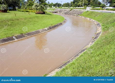 Irrigation Canal Stock Photo - Image: 27297050