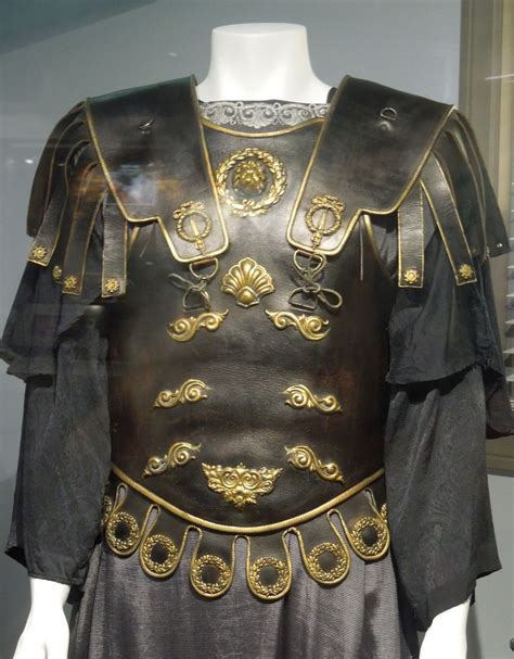 Commodus movie costume - Gladiator | screen costumes | Pinterest ...