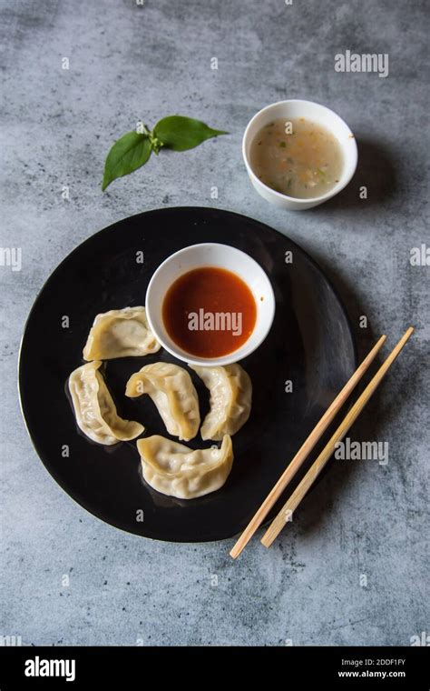 Tibetan momos hi-res stock photography and images - Alamy