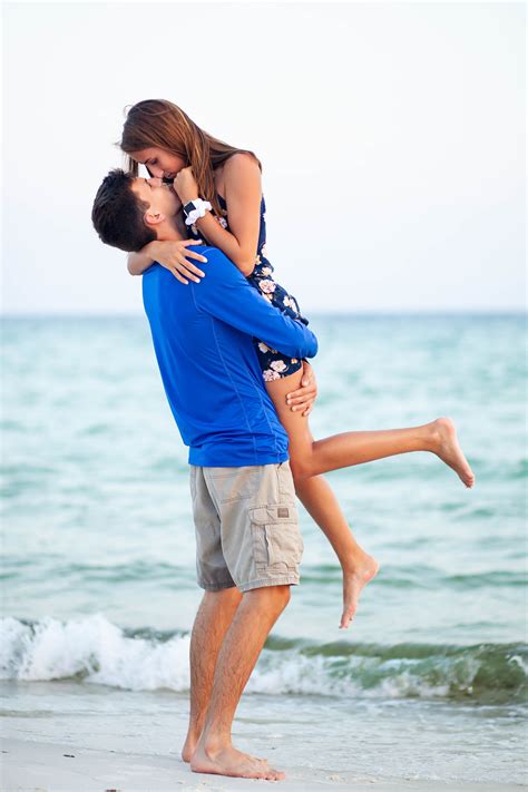 Review Of Couples Photoshoot Ideas On The Beach 2022