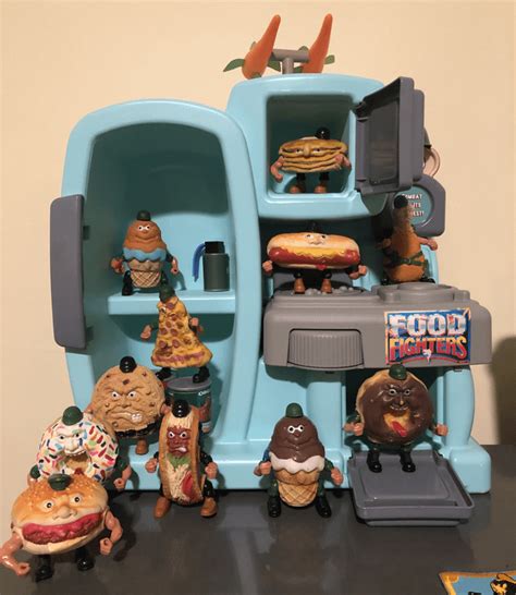 FOOD FIGHTERS! Vintage 1988 Mattel, the display is a custom piece as is ...