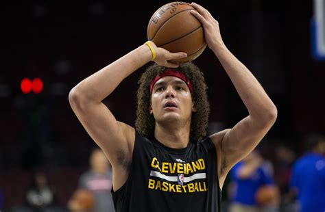 Report: Warriors are heavy favorites to sign Anderson Varejao