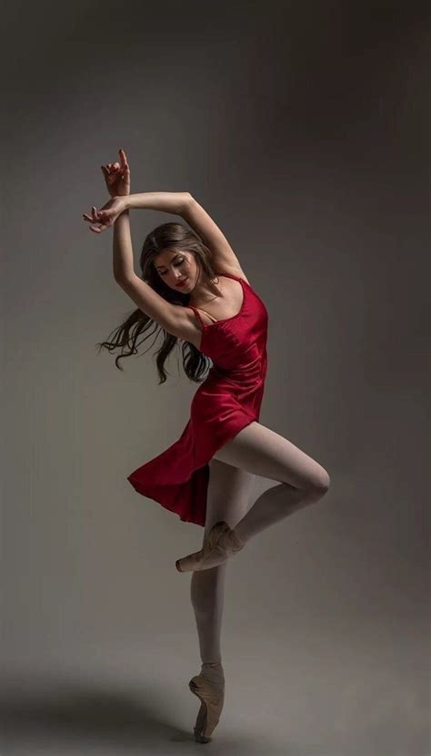 Pin em Baile | Poses de balé, Fotografia de dançarinos, Fotografia de dança