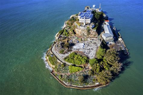 10 Unbelievable Facts about Alcatraz Island | The Guidebook - isango!