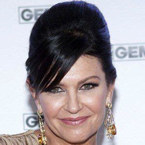 Wendy Crewson - Bio, Facts, Family | Famous Birthdays