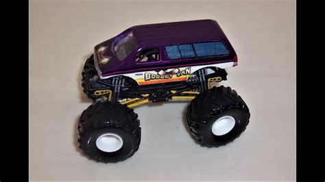 Monster Jam Custom Monster Truck Boogie Van - YouTube