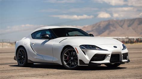 2023 Toyota Supra Opening and Closing Guidelines - Auto User Guide