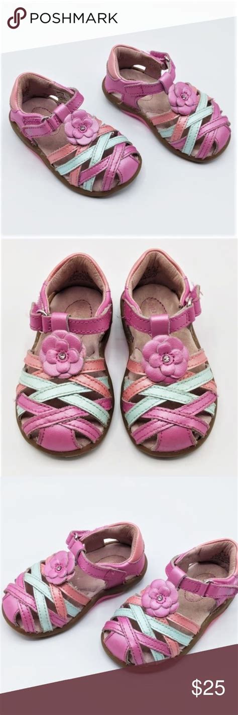 🌸 SOLD🌸Stride Rite sz 4.5 | Floral sandals, Stride rite, Stride rite shoes