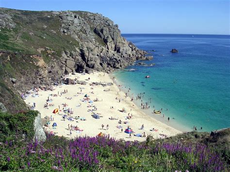 What makes the perfect family holiday in Cornwall? | Tourist Destinations