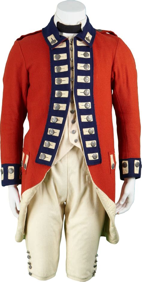 The Patriot Screen-Worn British Soldier's Uniform | Revolutionary war ...