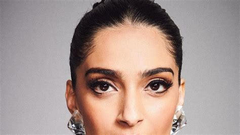 Sonam Kapoor Ahuja's makeup artist reveals how to get the perfect ...