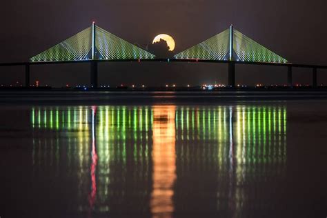 Skyway Bridge | Sunshine skyway bridge, Places in florida, Skyway