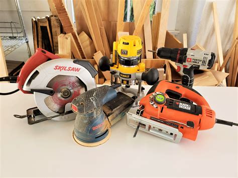 Essential Tools For Beginner Woodworking - Image to u