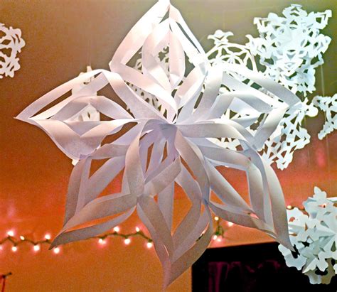 Paper Snowflake Decorations - Host The Toast