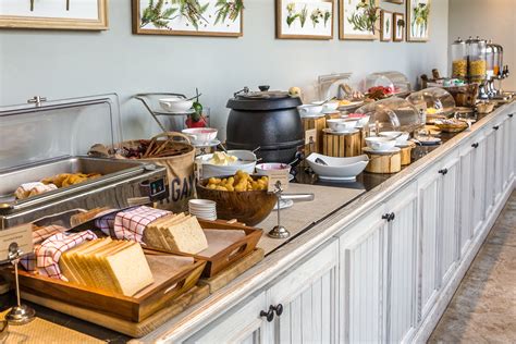 7 Ways to Make the Most of Your Hotel’s Breakfast Buffet | Breakfast ...