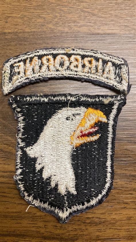 Is this 101st airborne patch WW2 or post? : r/Militariacollecting