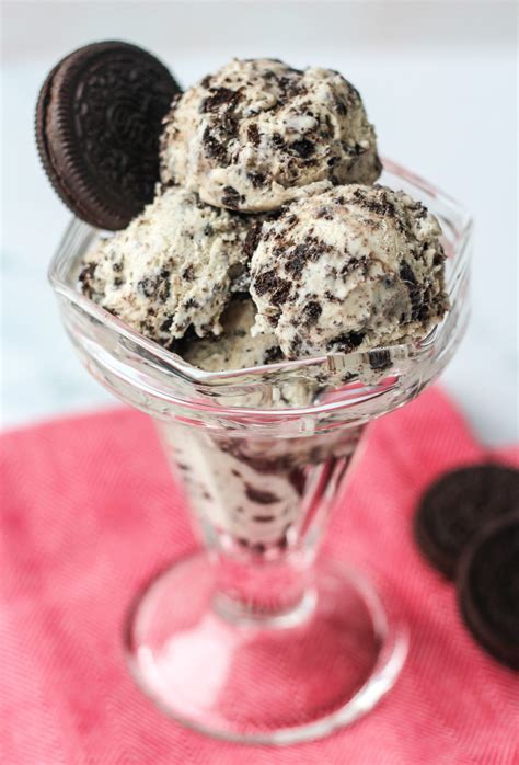 No-Churn Oreo Ice Cream - Baker Jo - Quick Summer Dessert Recipe