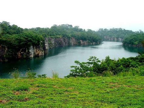 Old quarry lake on the island of Pulau Ubin, Singapore | Singapore city ...