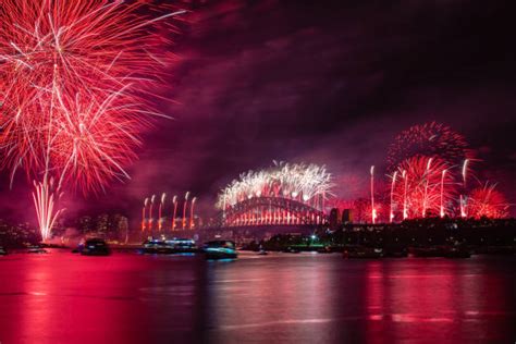 530+ Sydney Harbour Fireworks Stock Photos, Pictures & Royalty-Free ...