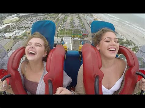 Slingshot Ride Fails - GIRLS IN THE SLINGSHOT RIDE - video dailymotion