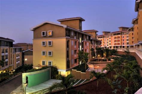 The Traveller: Hotels In Main Town In Goa