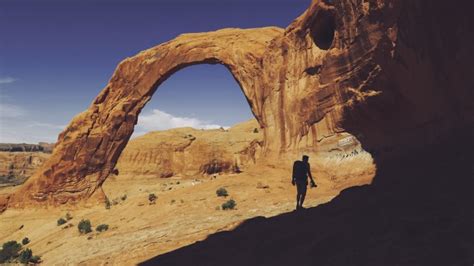 The Corona Arch Hiking Trail Guide - Drivin' & Vibin'