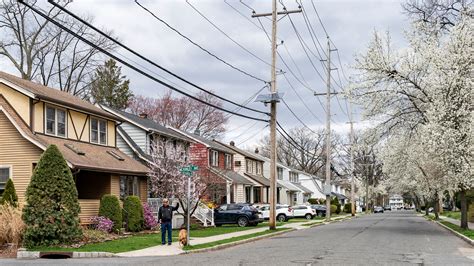 Dumont, N.J.: A ‘Modest Town’ Where $500,000 Still Goes a Long Way ...