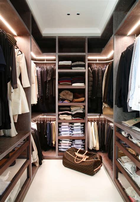 100 Stylish And Exciting Walk-In Closet Design Ideas - DigsDigs