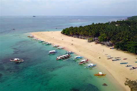 700 tourists remain on Siargao Island amid lockdown | Inquirer News