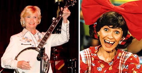 Beloved "Hee Haw" Star Roni Stoneman Dies At Age 85