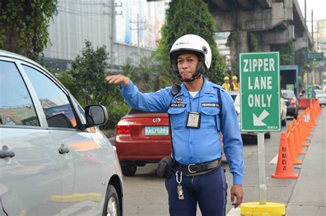 MMDA to dispatch Christmas shuttle service starting Friday - Philippine ...