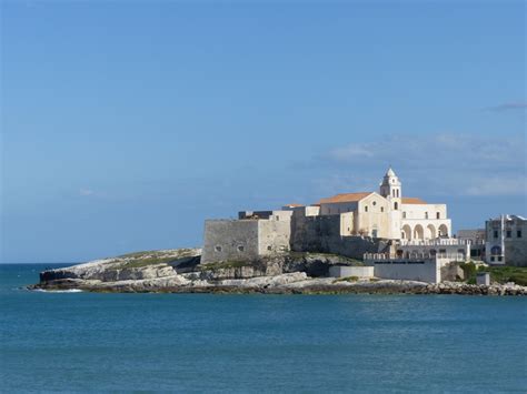 Vieste…a long way to come to see a rock | Bagni di Lucca and Beyond