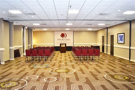 Doubletree by Hilton Houston Hobby Airport Houston | Bookonline.com