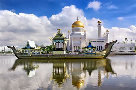 Palace of the Sultan, Brunei : r/Travel_HD